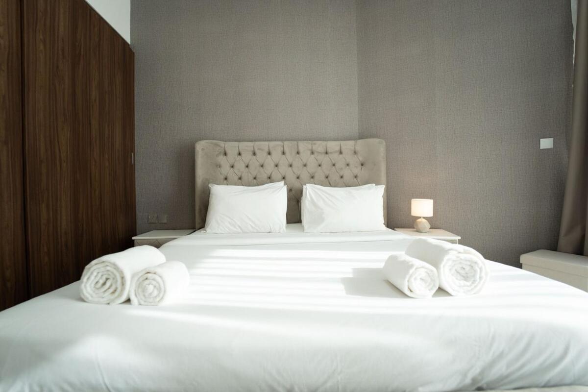Aws Holiday Homes - Luxurious 2Br In Business Bay Dubaj Zewnętrze zdjęcie